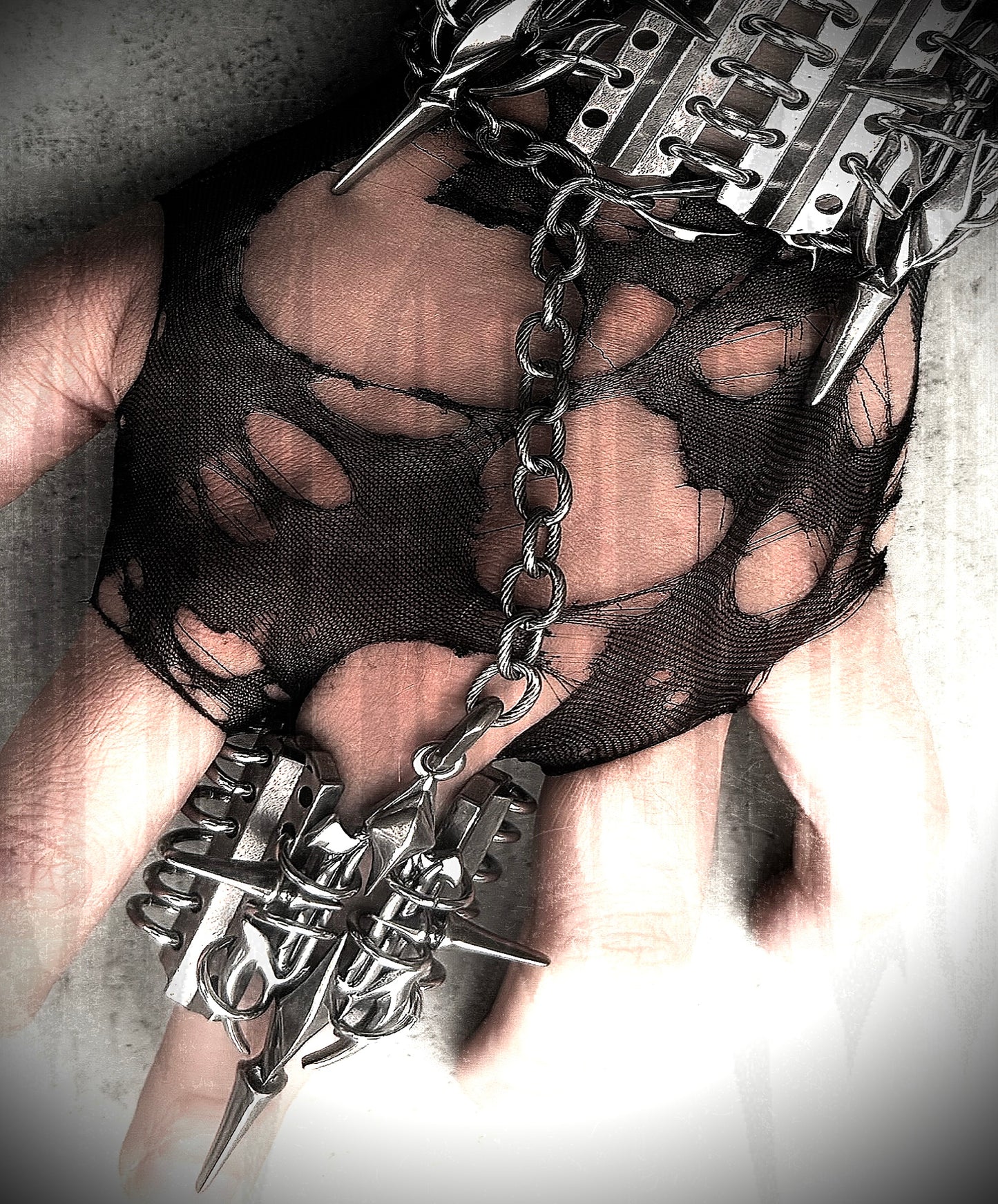 IIIMIII RottenMetal one piece ring chain2