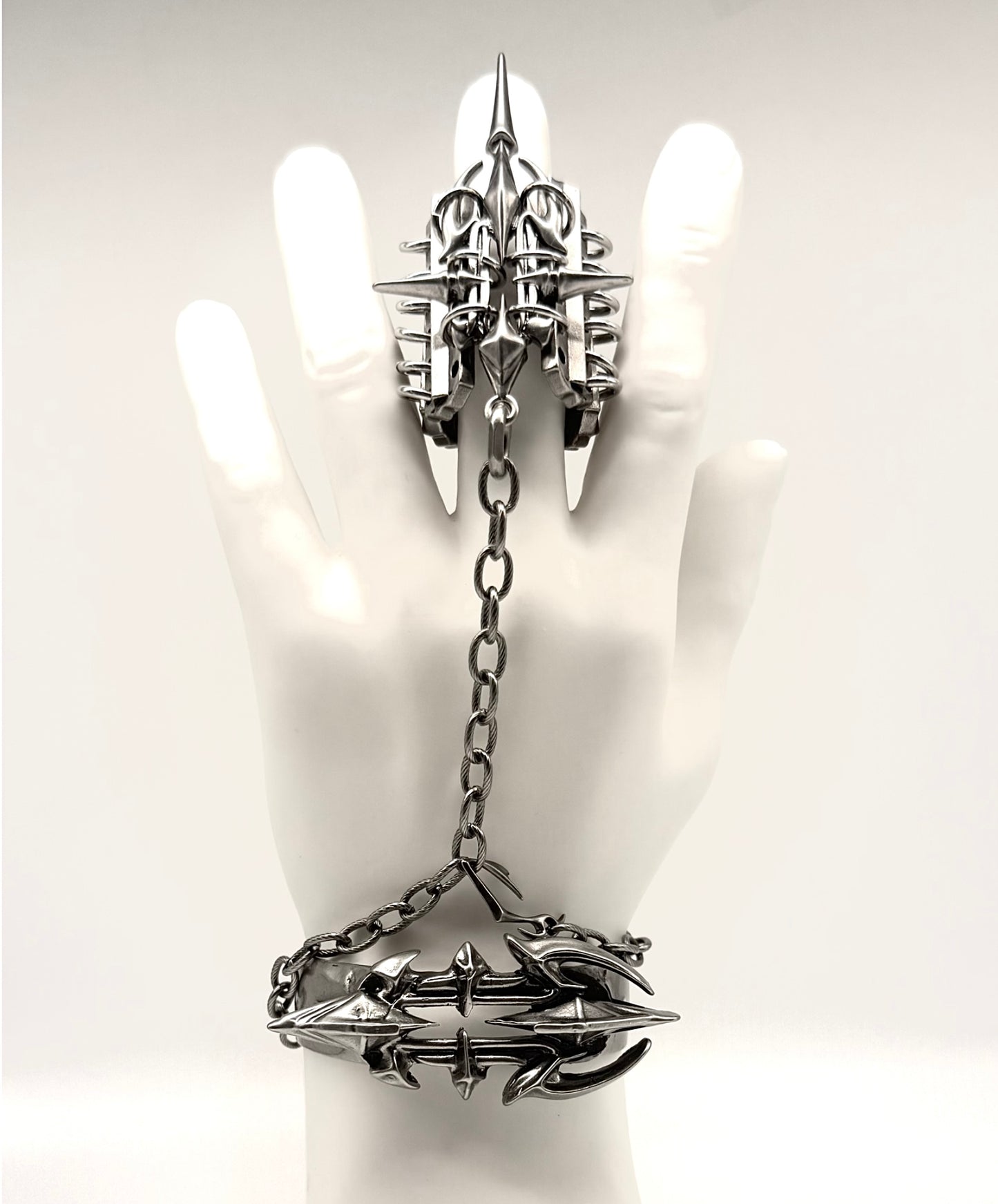 IIIMIII RottenMetal one piece Bracelet
