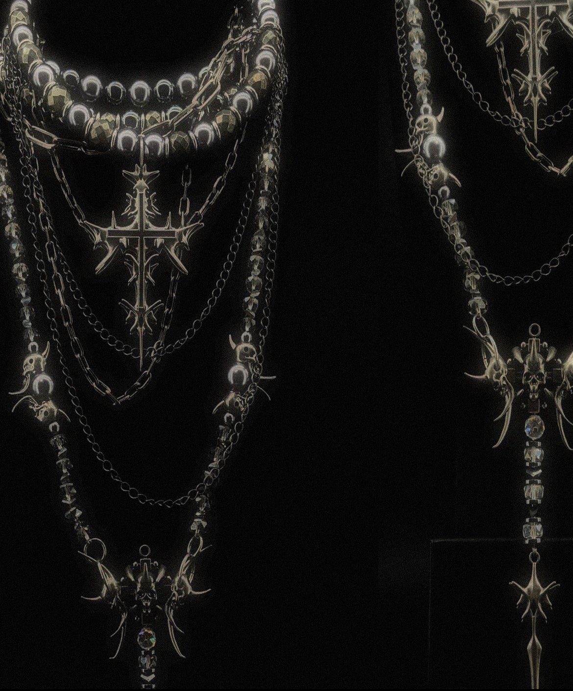 IIIMIII BlackpaintingIII Necklace1