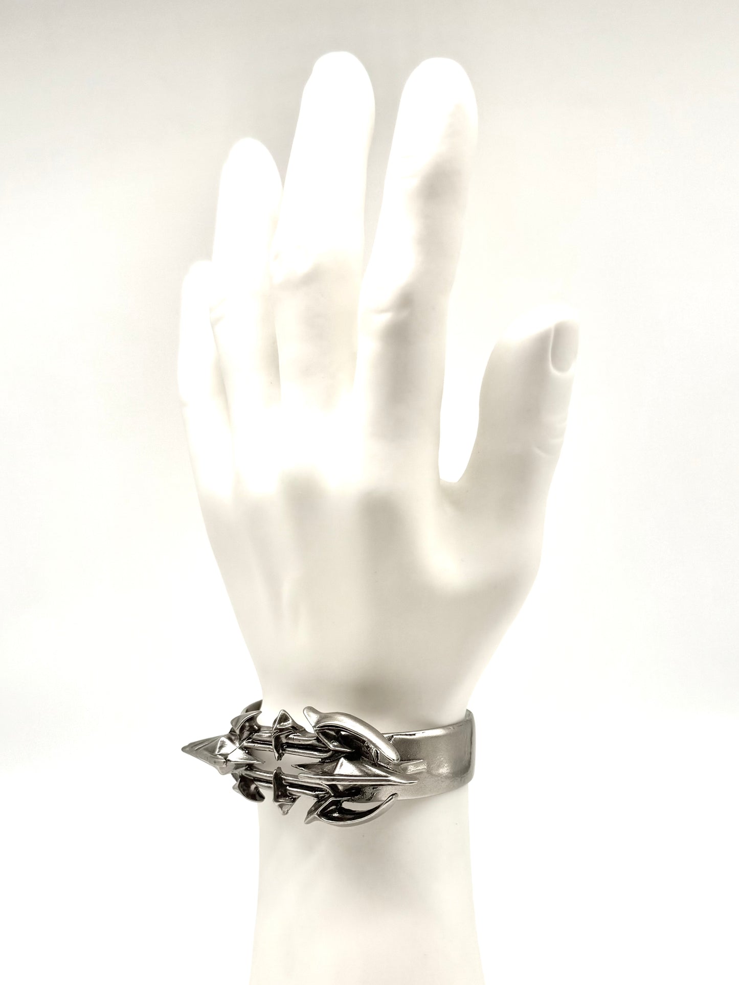IIIMIII RottenMetal one piece Bracelet