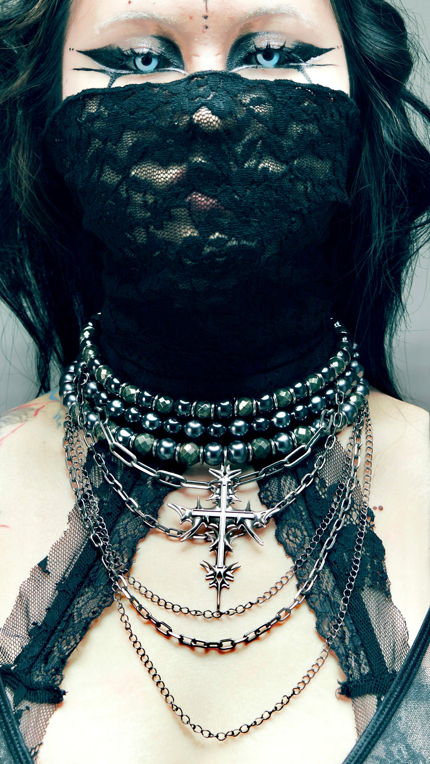 IIIMIII BlackpaintingIII Necklace1