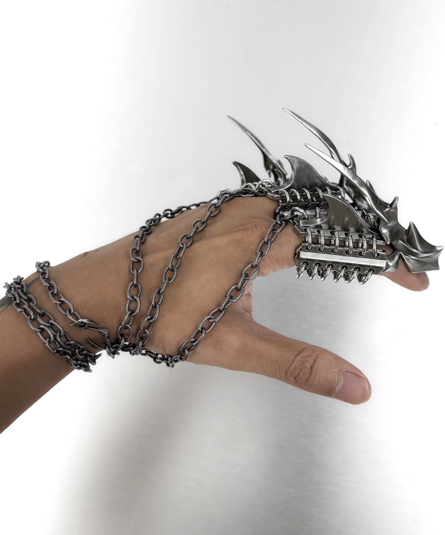 IIIMIII One Piece Ring Chain3