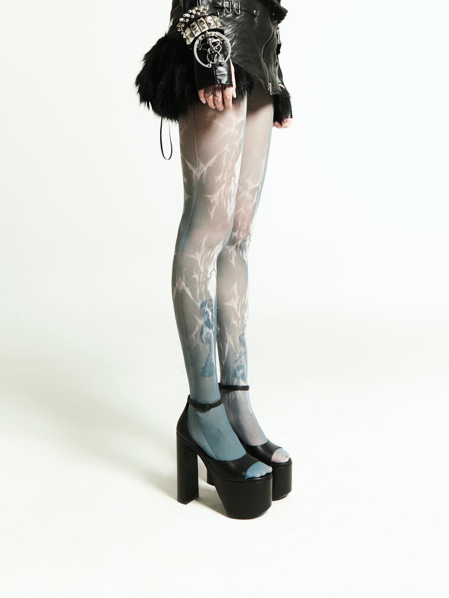 IIIMIII Darktotem print stockings2